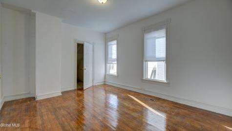 28 Park Street Gloversville NY 12078