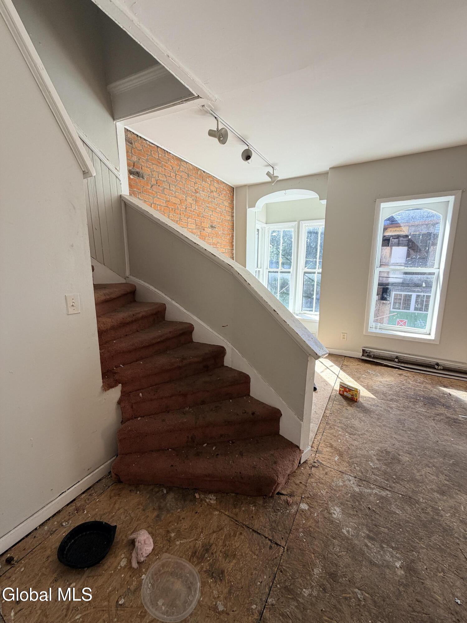 13 Lexington Avenue Albany NY 12206