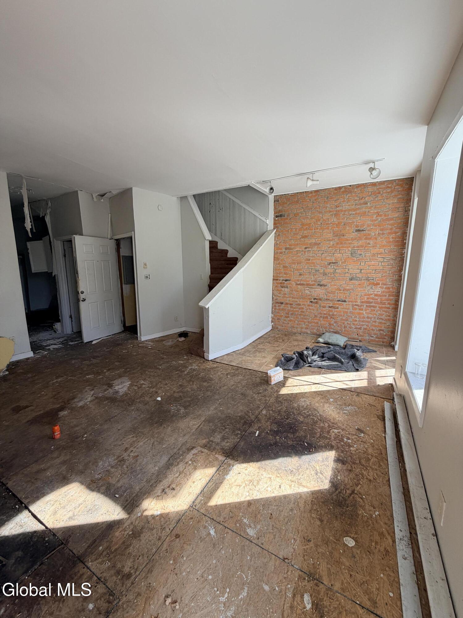 13 Lexington Avenue Albany NY 12206