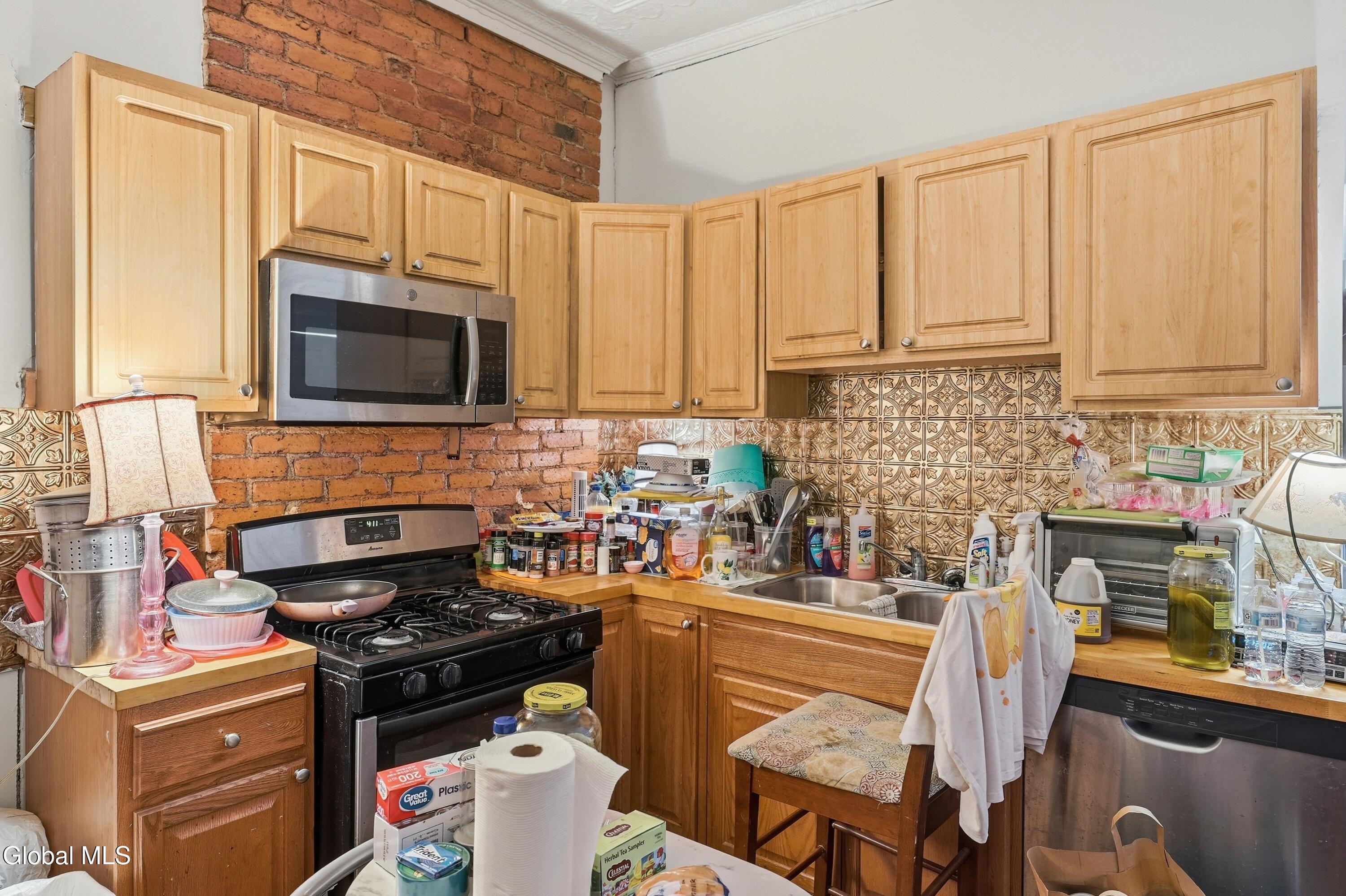 2531 6th Avenue Troy NY 12180