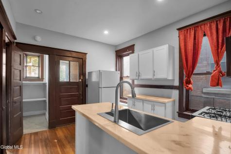 210 Myrtle Avenue Albany NY 12202