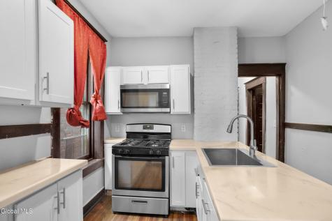 210 Myrtle Avenue Albany NY 12202