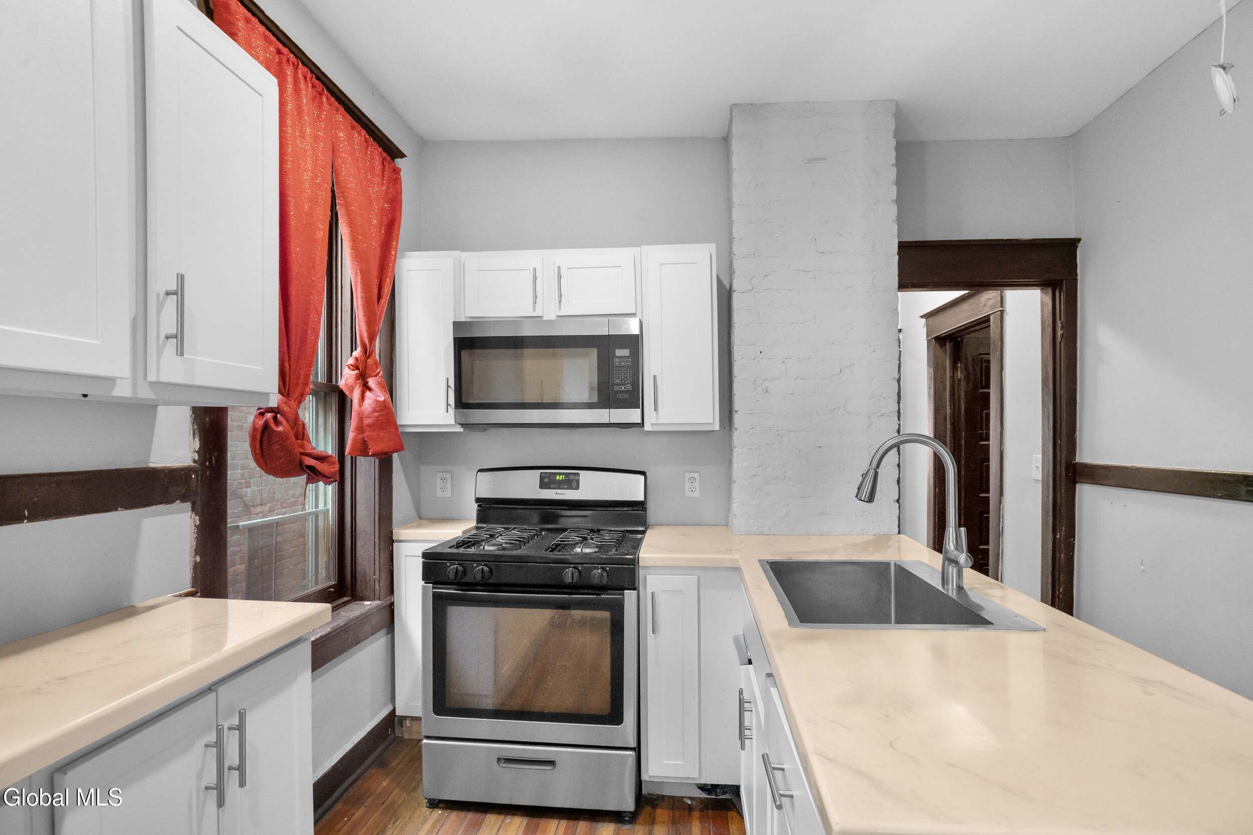 210 Myrtle Avenue Albany NY 12202