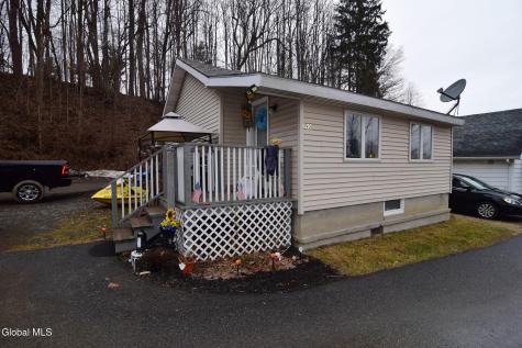 460 Cold Spring Road Saratoga Springs NY 12866
