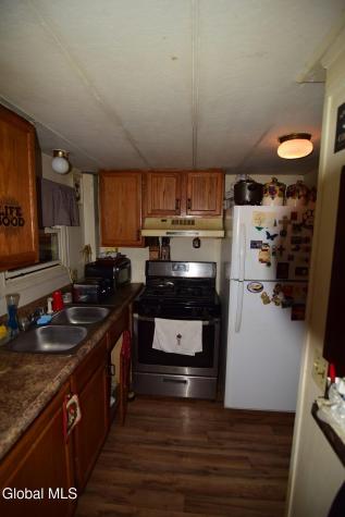 460 Cold Spring Road Saratoga Springs NY 12866