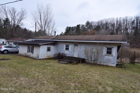 460 Cold Spring Road Saratoga Springs NY 12866