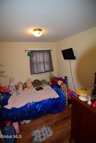 460 Cold Spring Road Saratoga Springs NY 12866