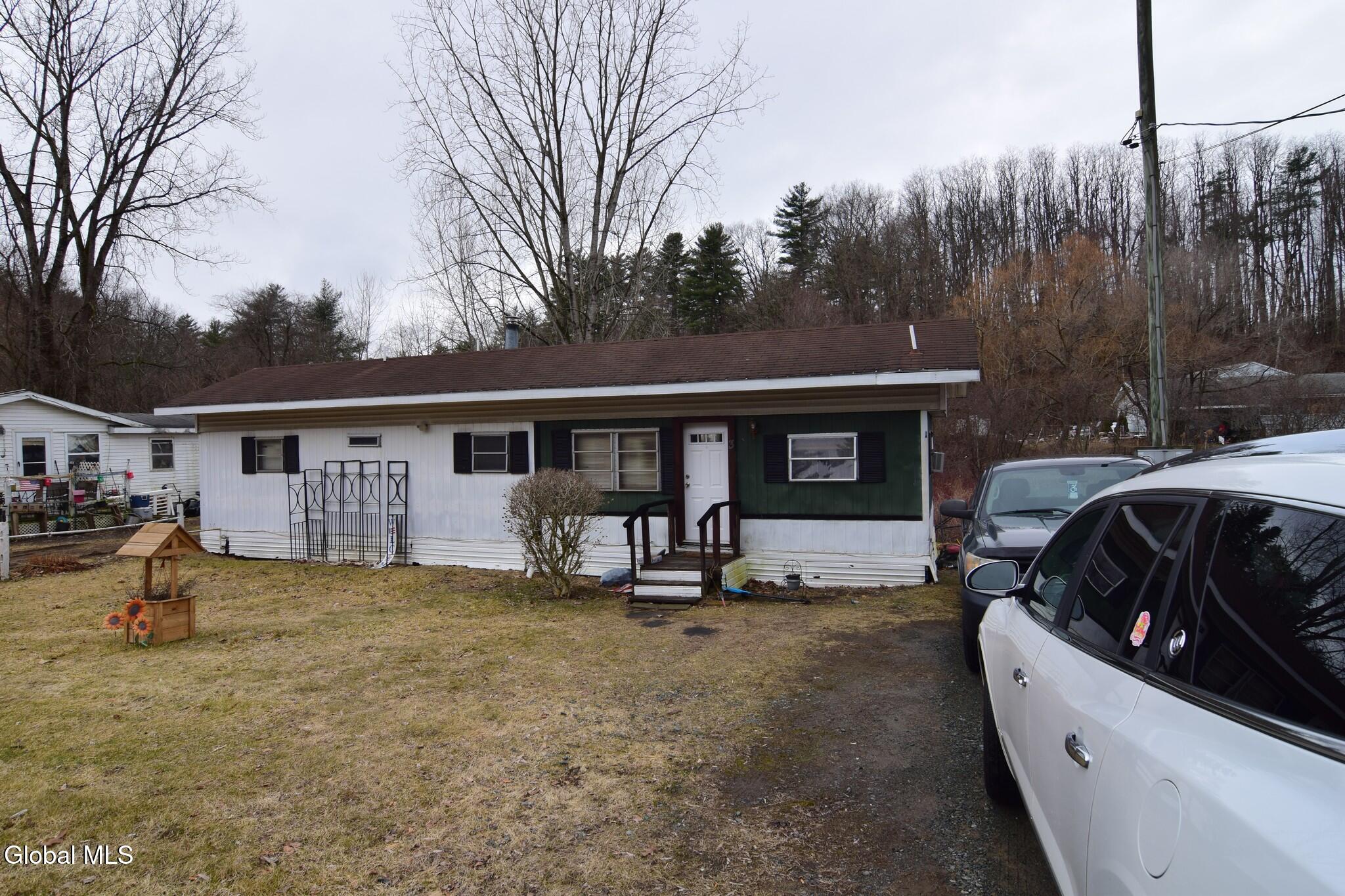 460 Cold Spring Road Saratoga Springs NY 12866