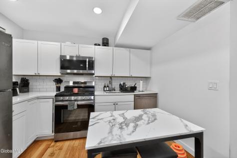 479 2nd Street Troy NY 12180