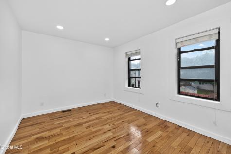 479 2nd Street Troy NY 12180