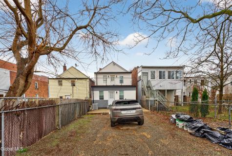 479 2nd Street Troy NY 12180