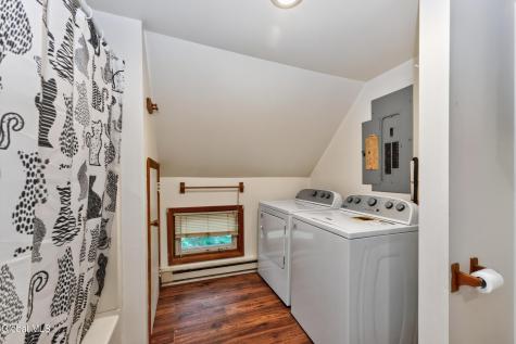 2177 Helderberg Avenue Schenectady NY 12306