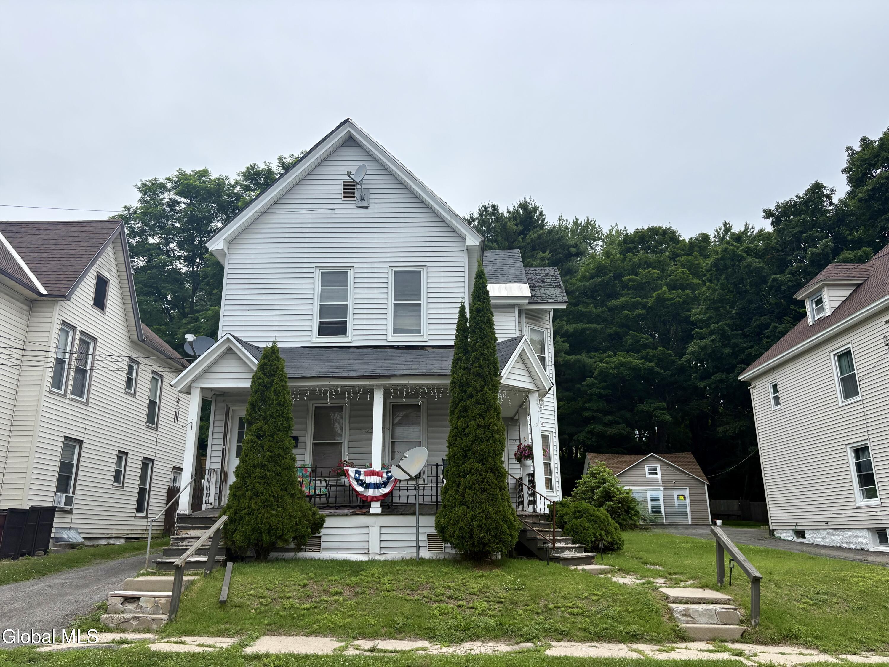12 6th Street Gloversville NY 12078