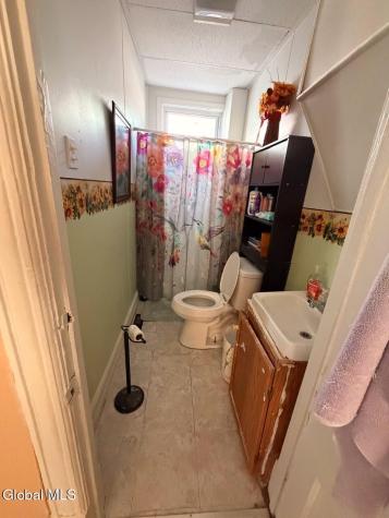 12 6th Street Gloversville NY 12078
