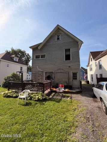 12 6th Street Gloversville NY 12078