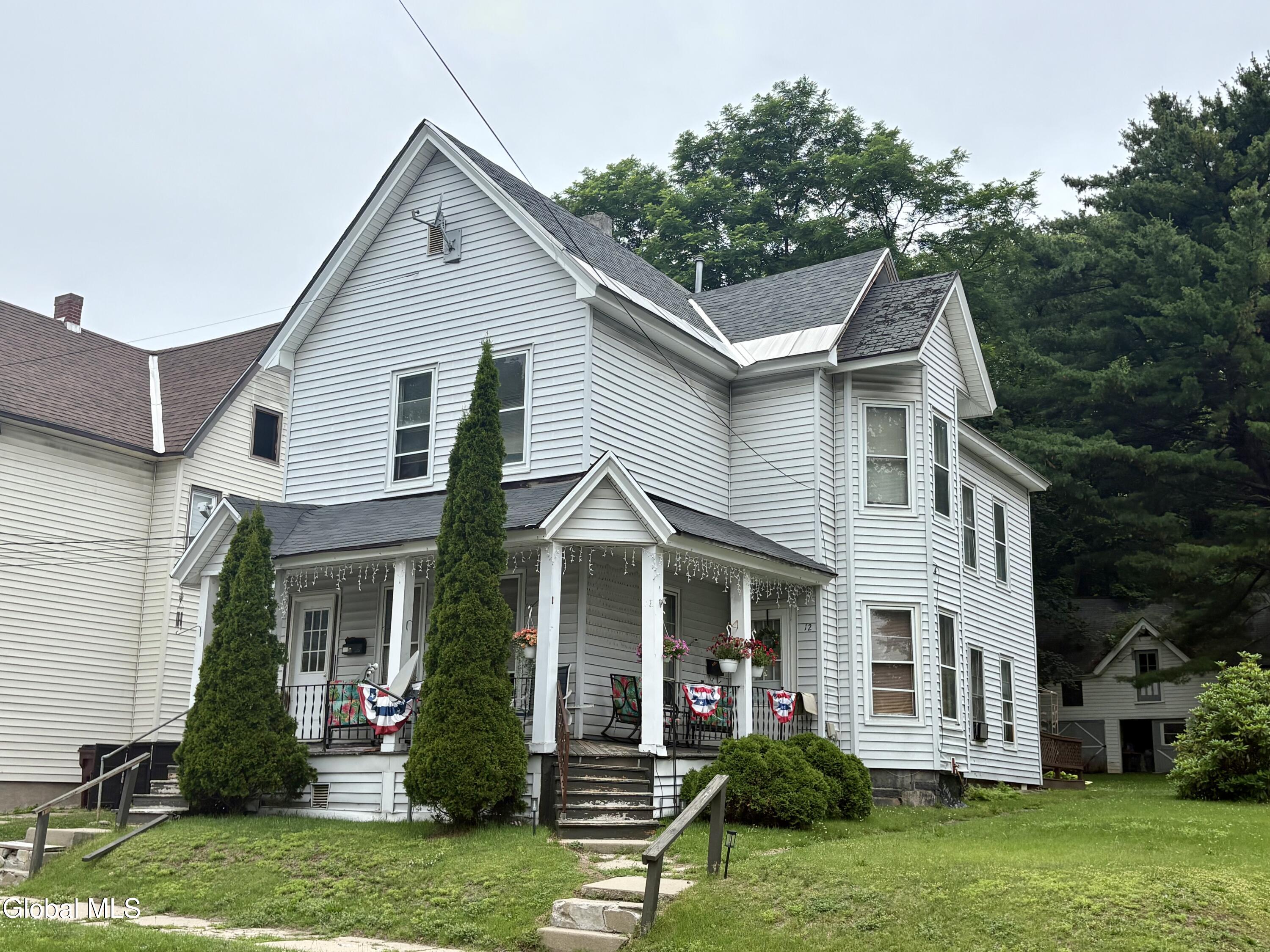 12 6th Street Gloversville NY 12078
