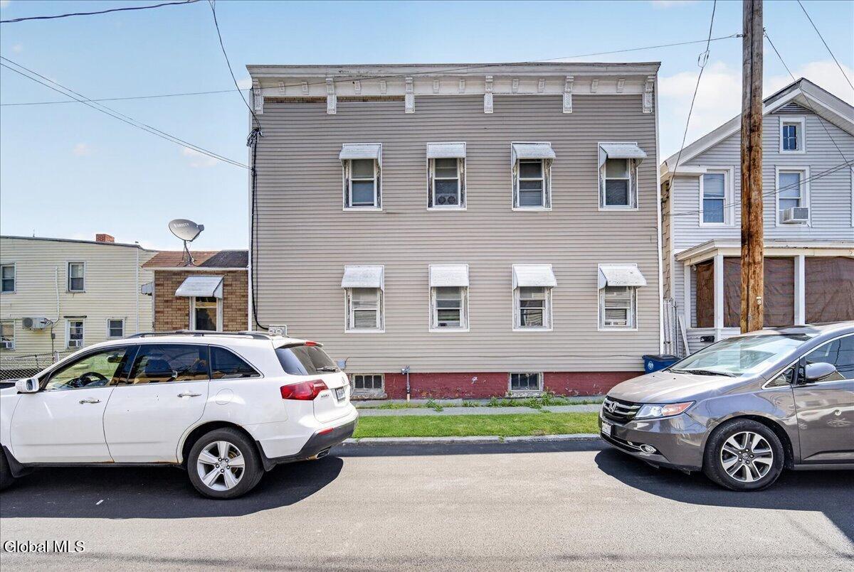 24 Chestnut Street Cohoes NY 12047