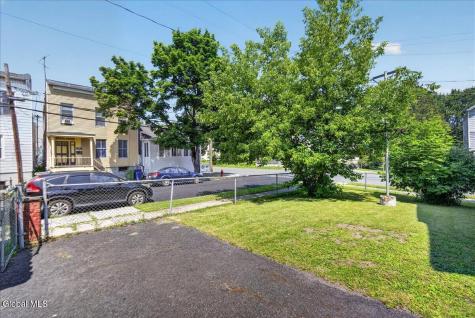 24 Chestnut Street Cohoes NY 12047