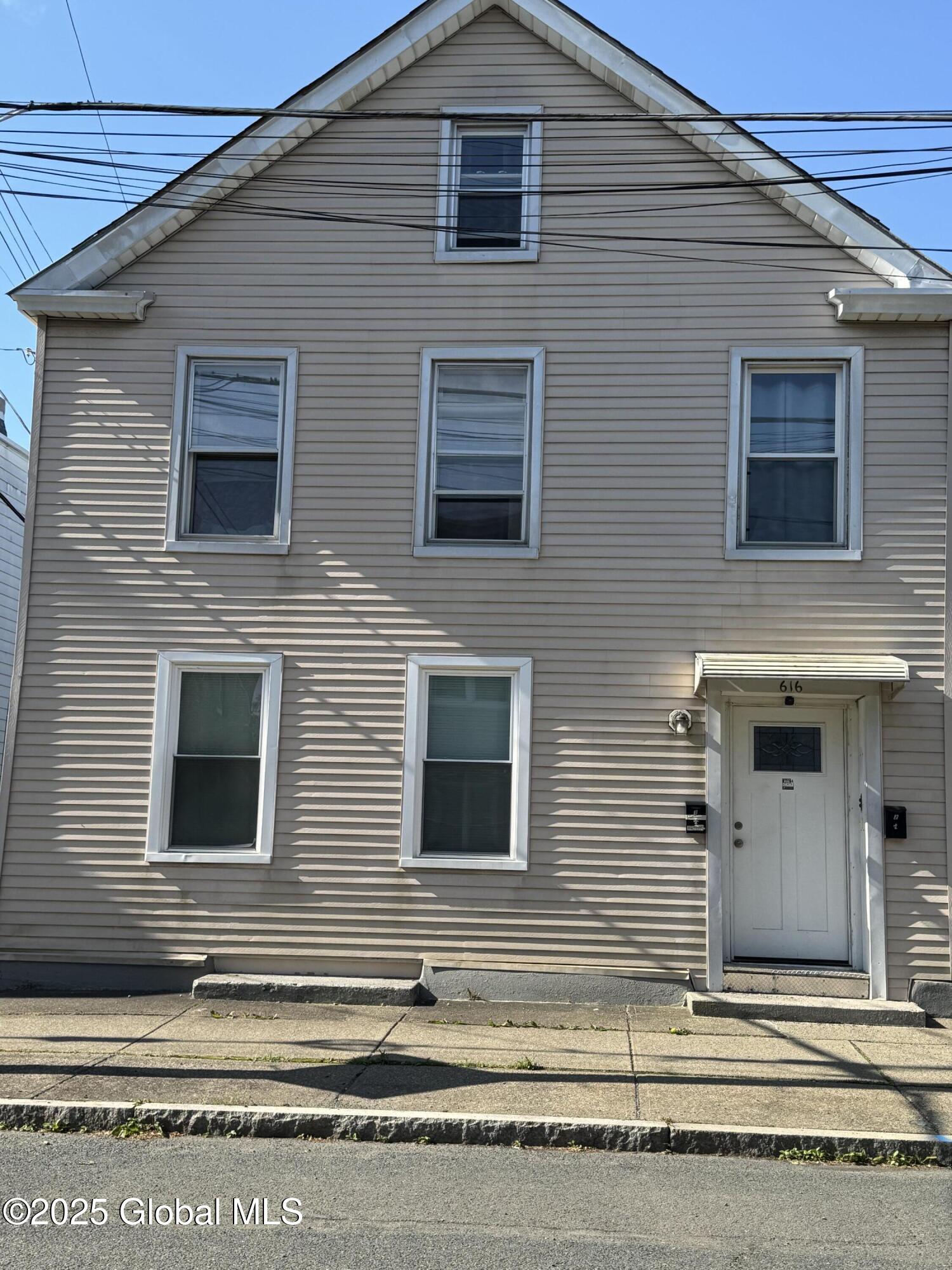 616 23rd Street Watervliet NY 12189
