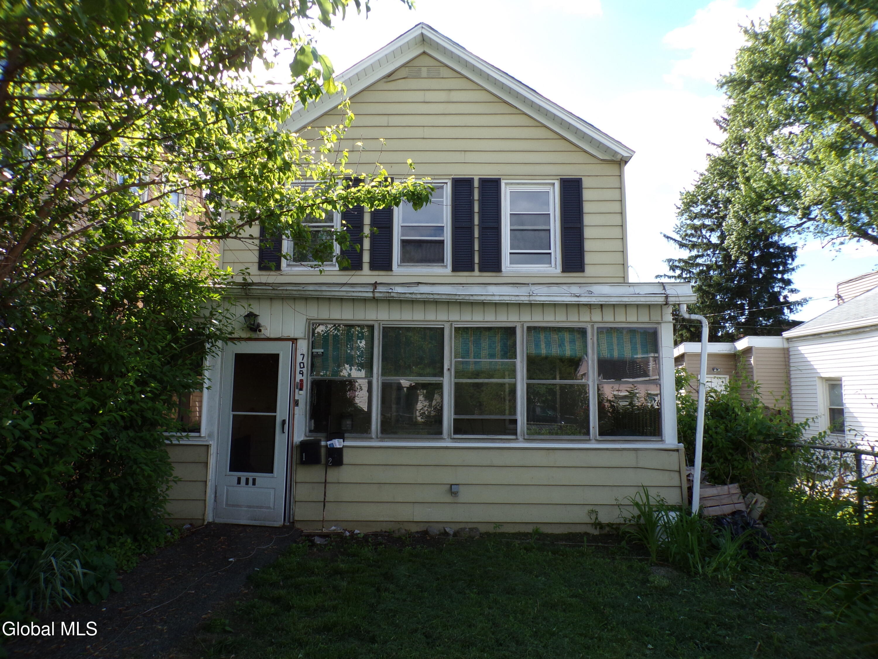 709 4th Avenue Troy NY 12182