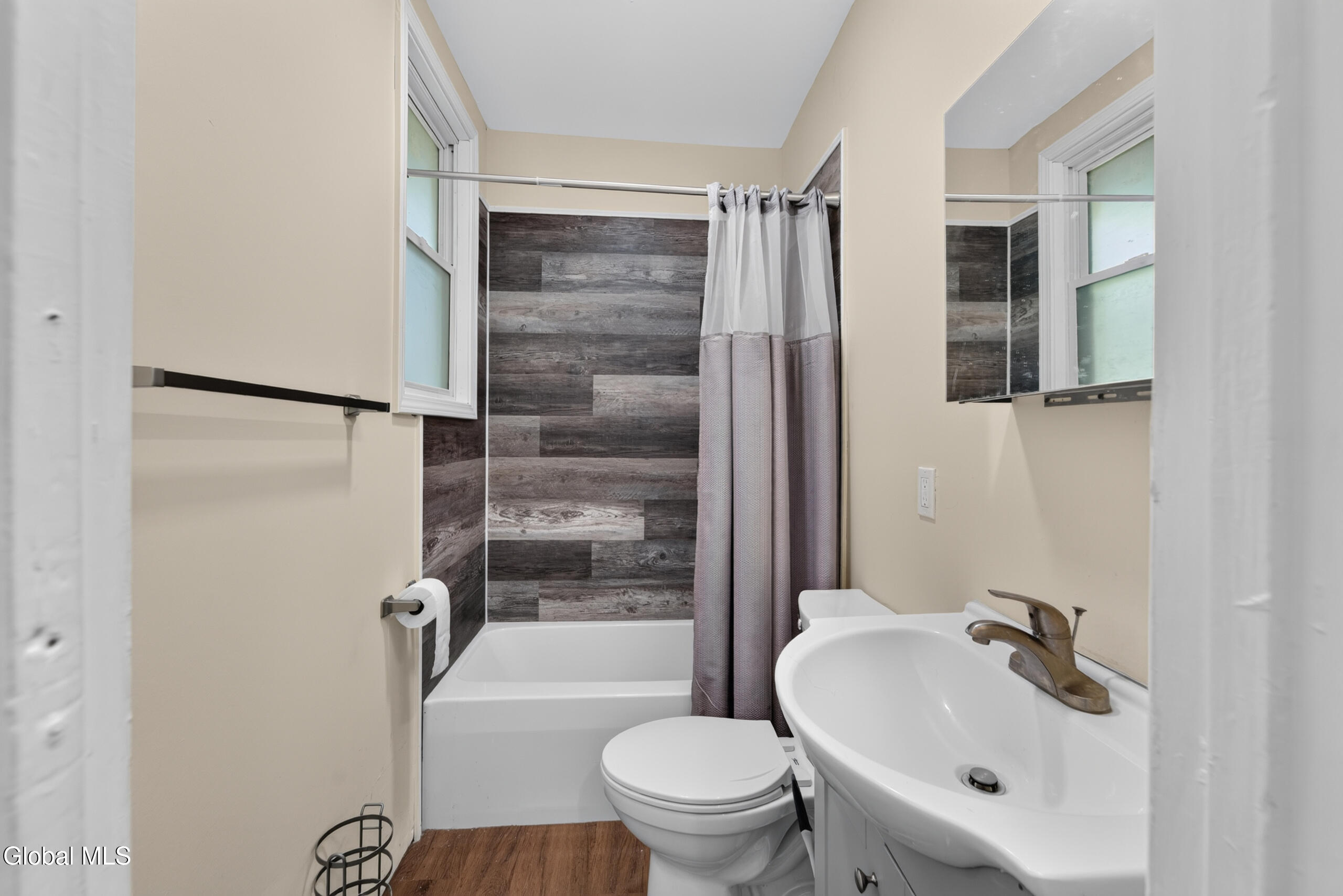 299 Quail Street Albany NY 12208