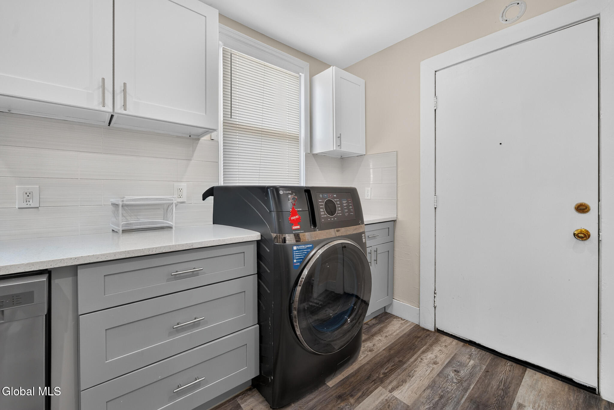 299 Quail Street Albany NY 12208