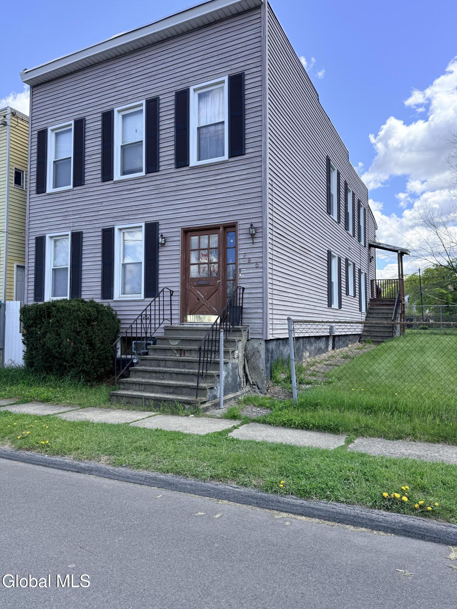 786 1st Avenue Troy NY 12182