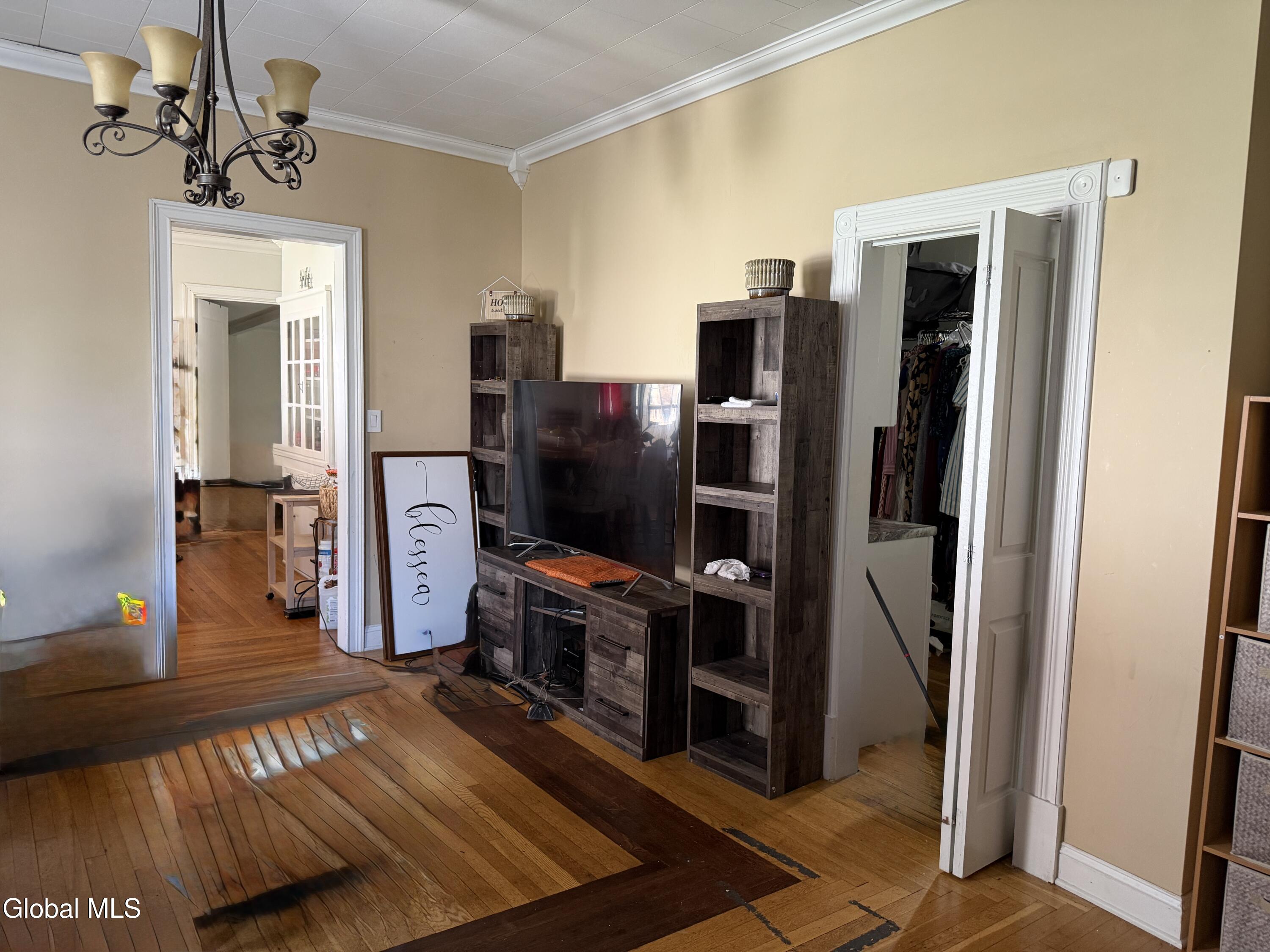 18 Summit Avenue Troy NY 12180