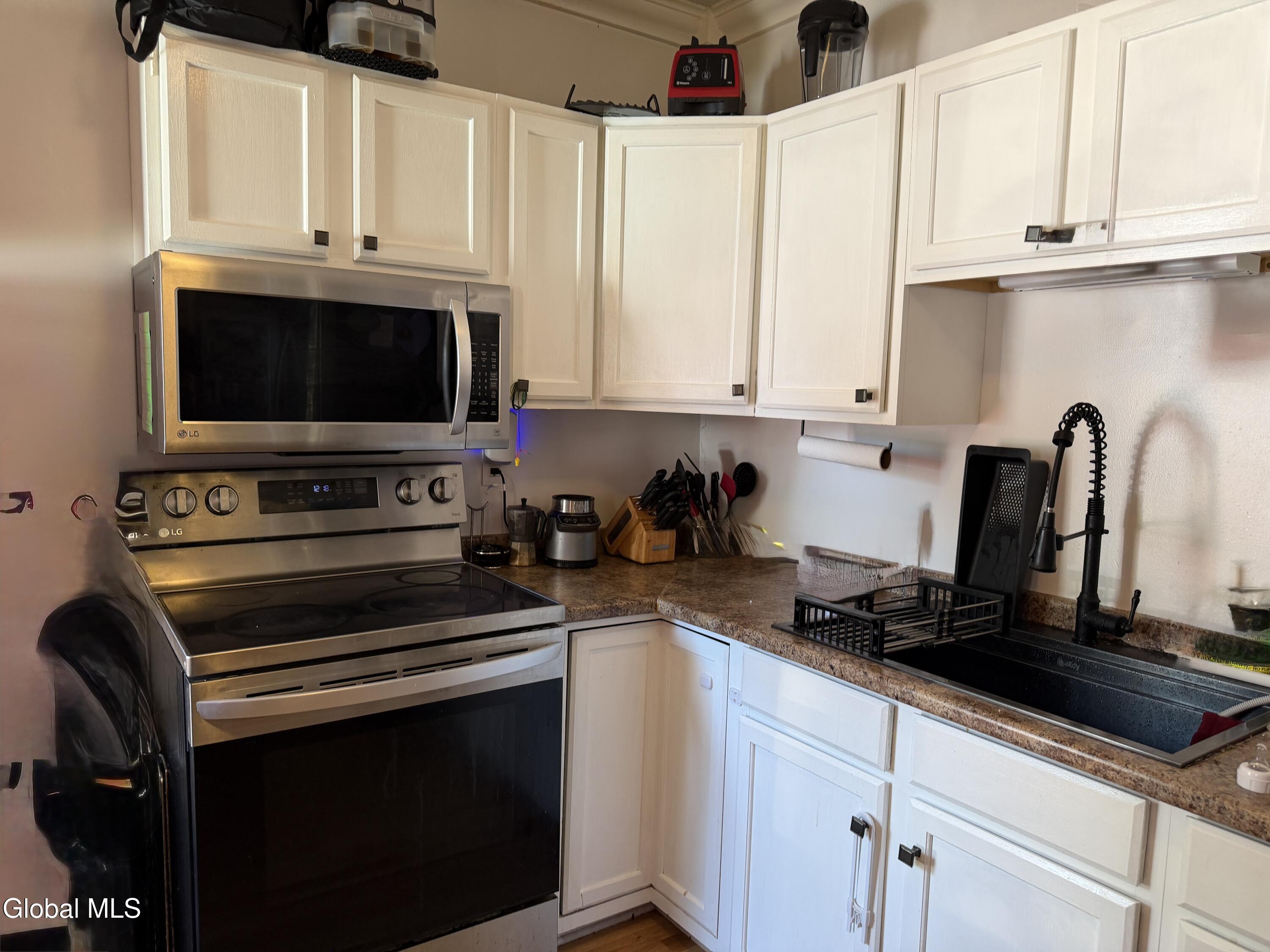 18 Summit Avenue Troy NY 12180