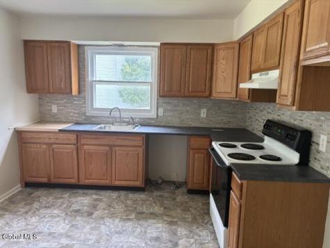162 Putnam Road Schenectady NY 12306