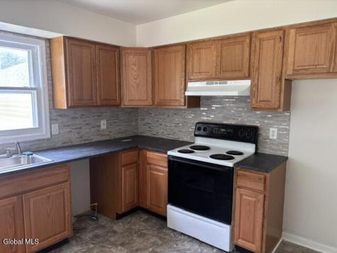 162 Putnam Road Schenectady NY 12306