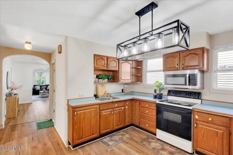 1831 Eastern Parkway Schenectady NY 12309