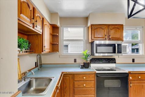 1831 Eastern Parkway Schenectady NY 12309