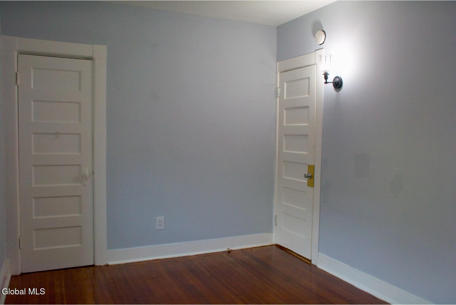 915 Mcclyman Street Schenectady NY 12307