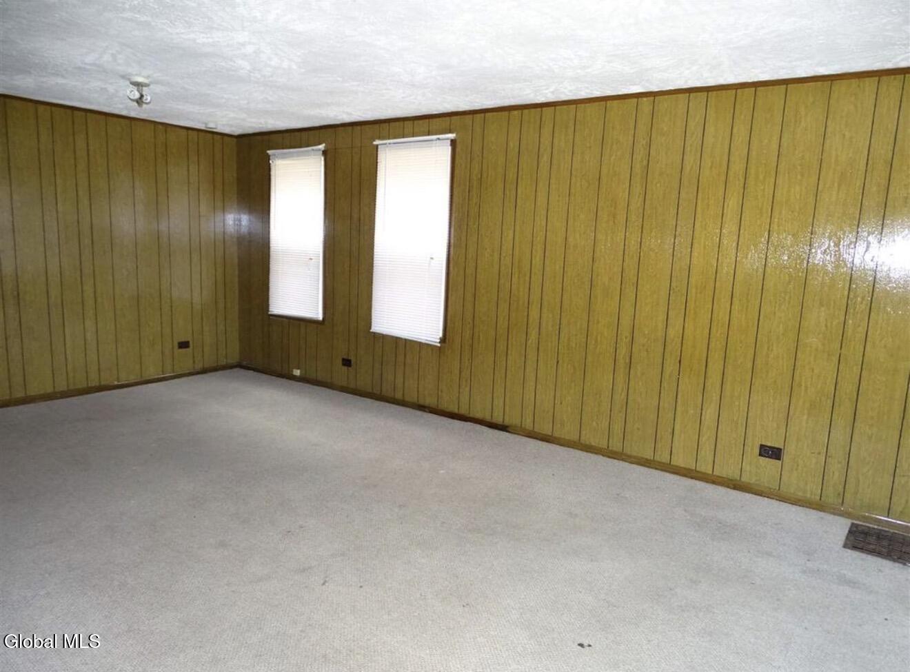 1060 Raymond Street Schenectady NY 12308