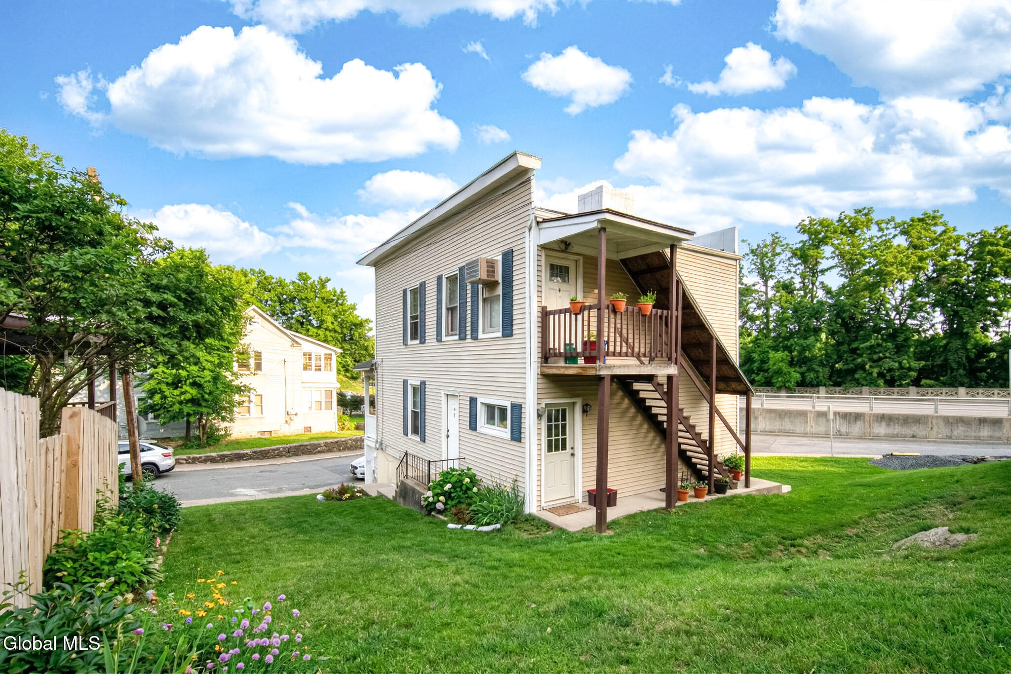 11 Elm Street Troy NY 12180