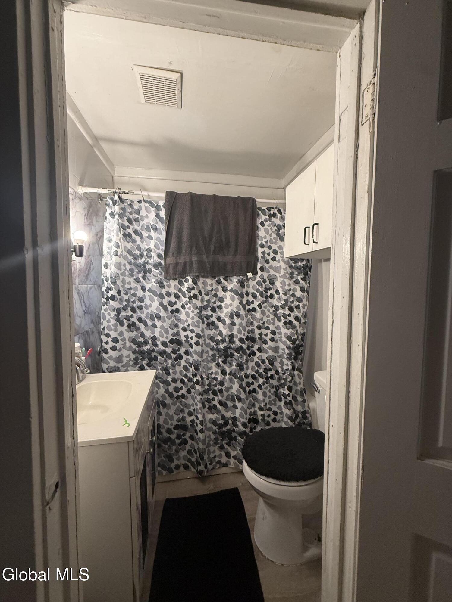 242 Bleecker Street Gloversville NY 12078