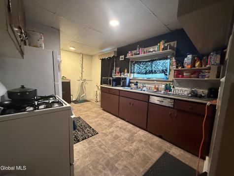 242 Bleecker Street Gloversville NY 12078