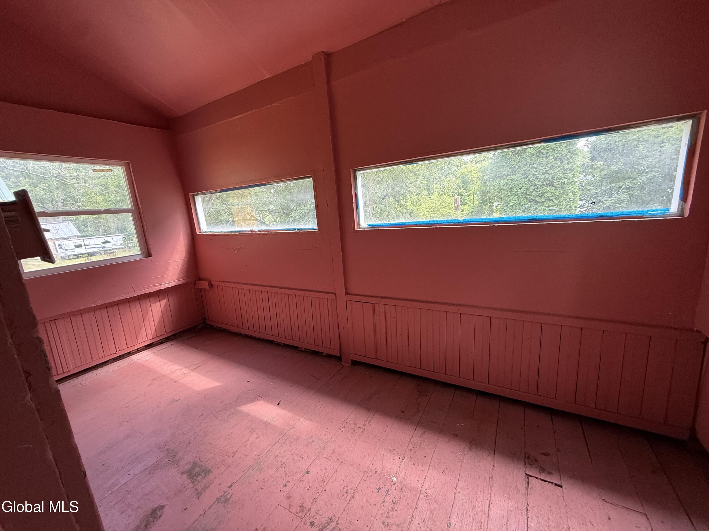 242 Bleecker Street Gloversville NY 12078