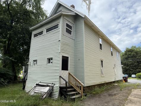 242 Bleecker Street Gloversville NY 12078