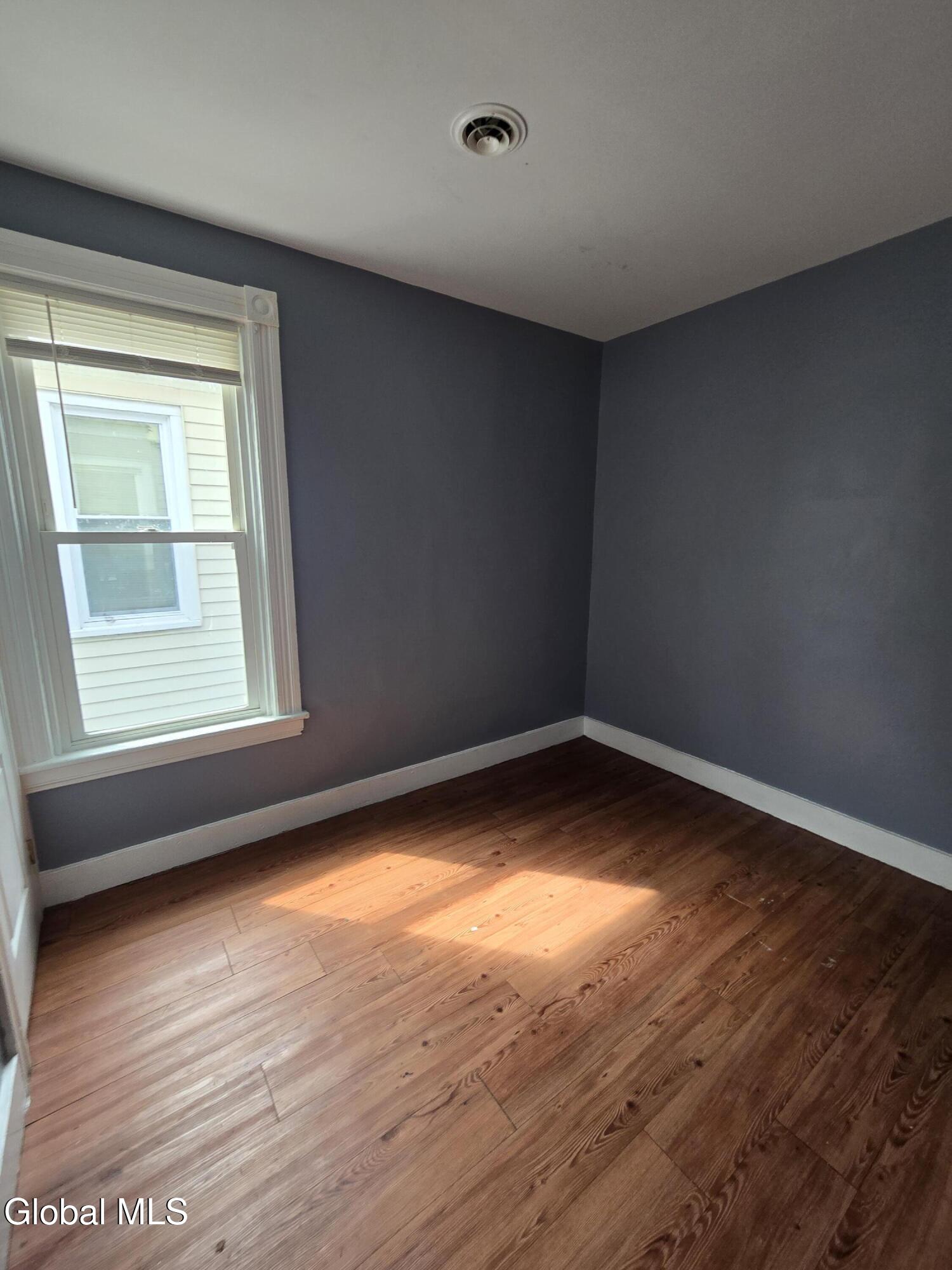 539 Summit Avenue Schenectady NY 12307