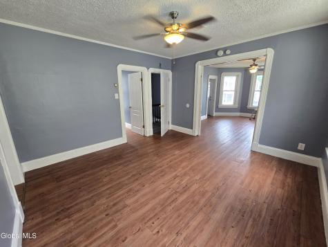 539 Summit Avenue Schenectady NY 12307