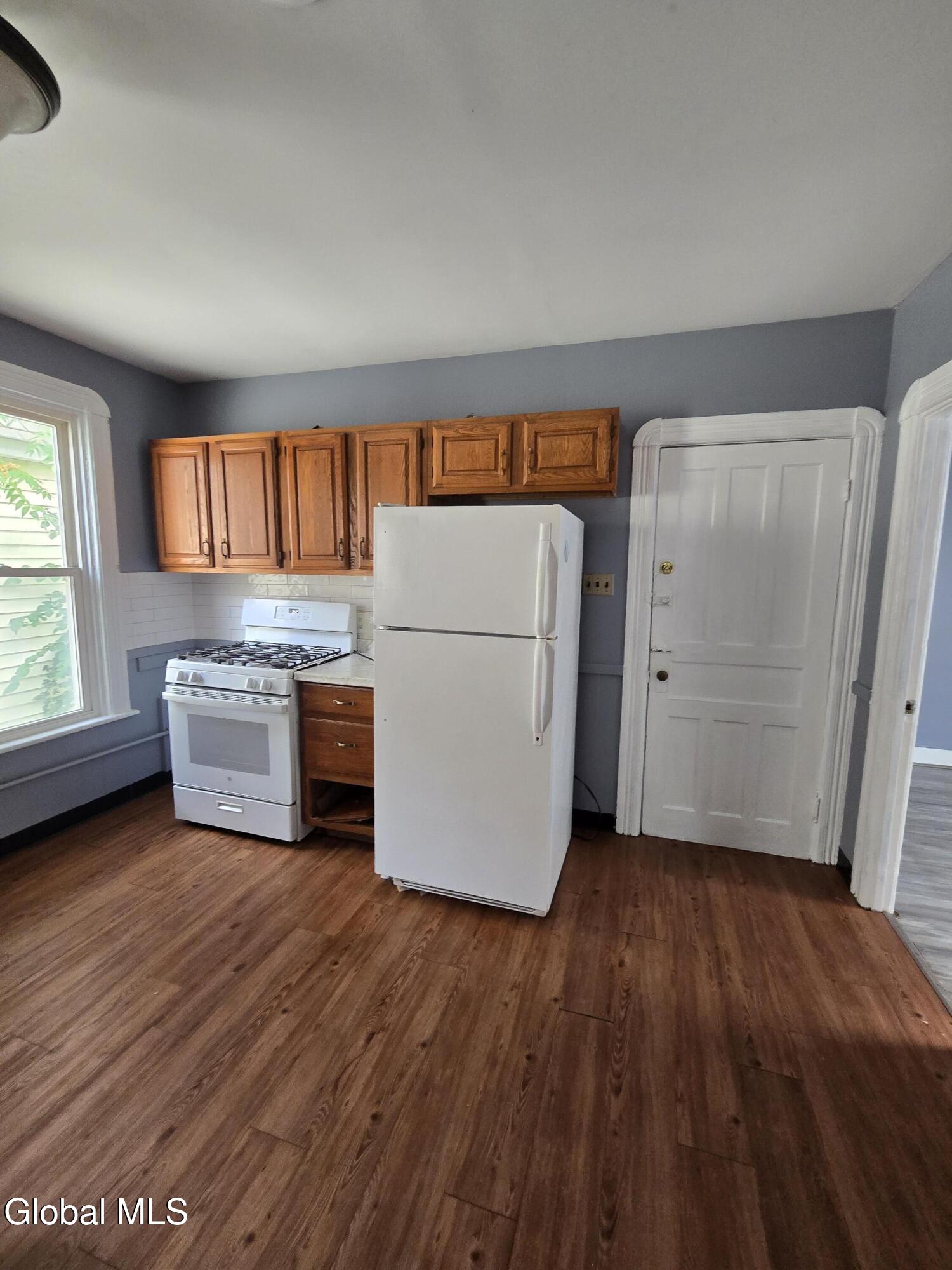 539 Summit Avenue Schenectady NY 12307