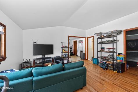 144-146 Vley Road Scotia NY 12302