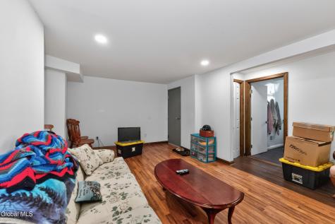 144-146 Vley Road Scotia NY 12302
