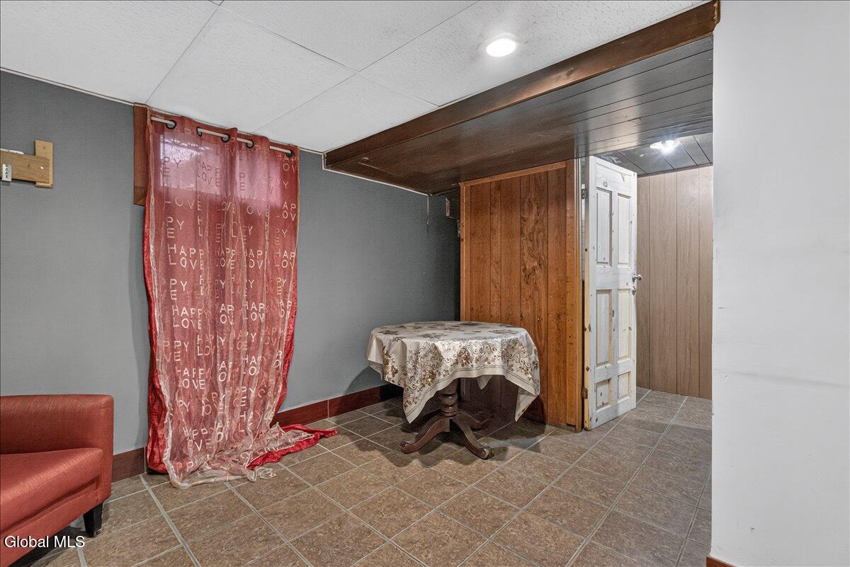 302 Second Avenue Albany NY 12209