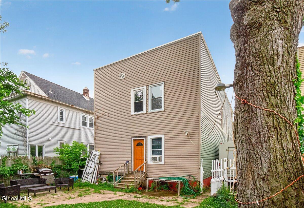 302 Second Avenue Albany NY 12209