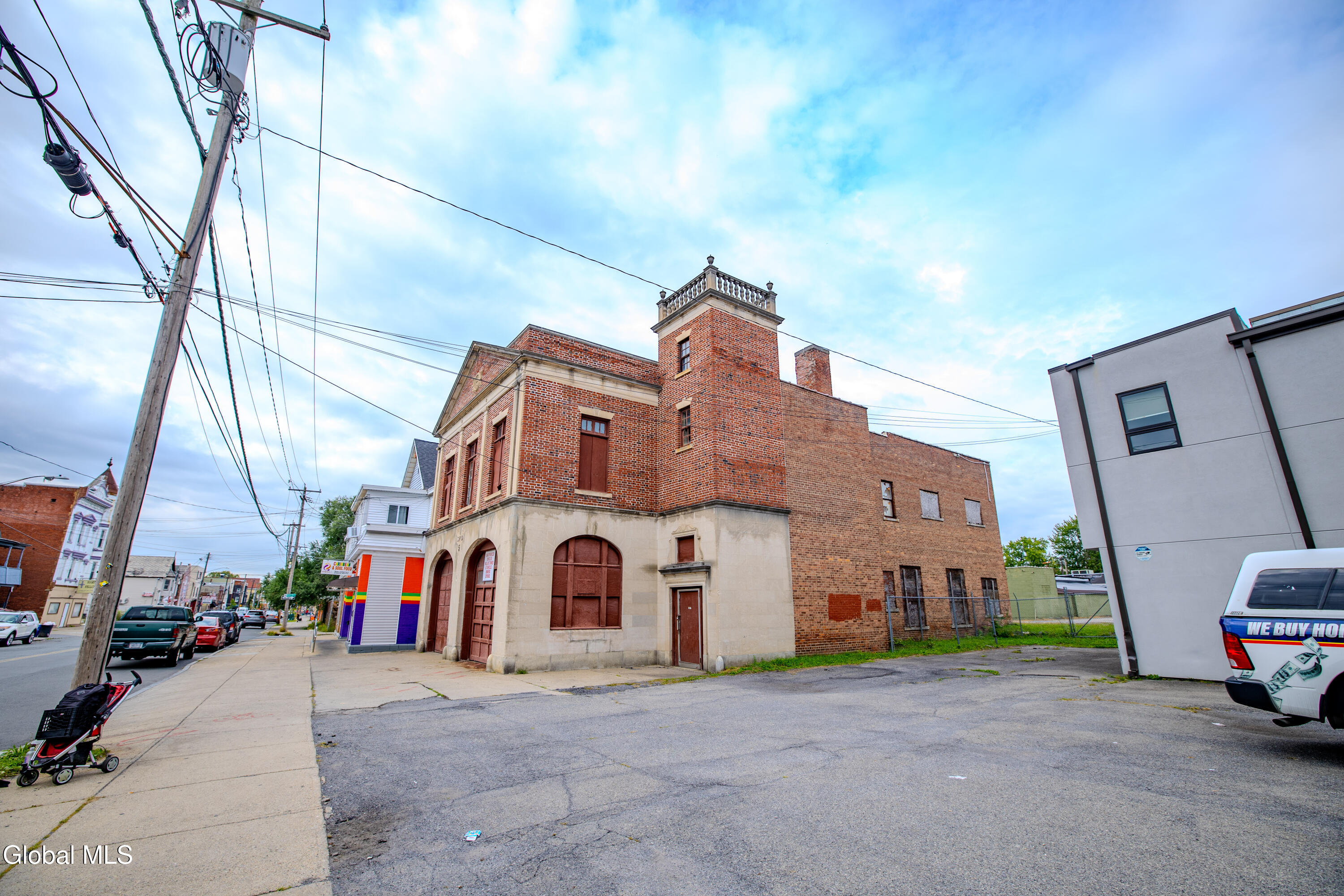 907 Albany Street Schenectady NY 12307