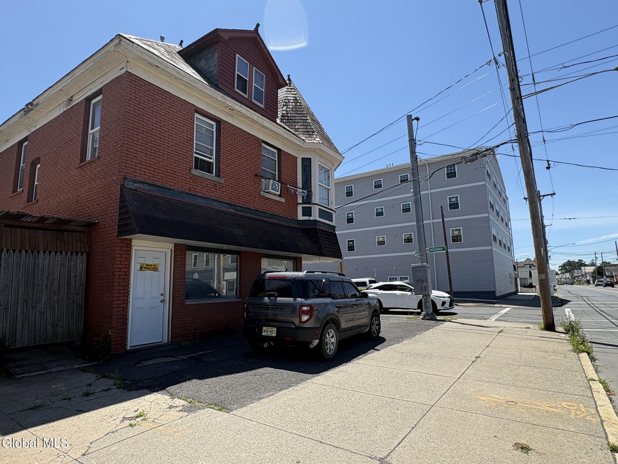 2040 Broadway Schenectady NY 12306