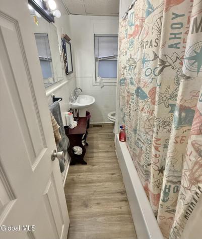29 Mcclellan Street Schenectady NY 12304
